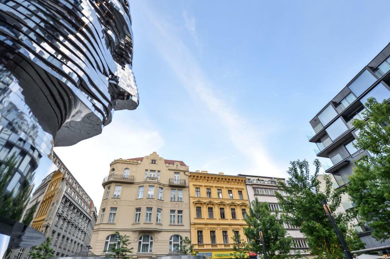 Kafka'S Head Apartment Prag Exterior foto