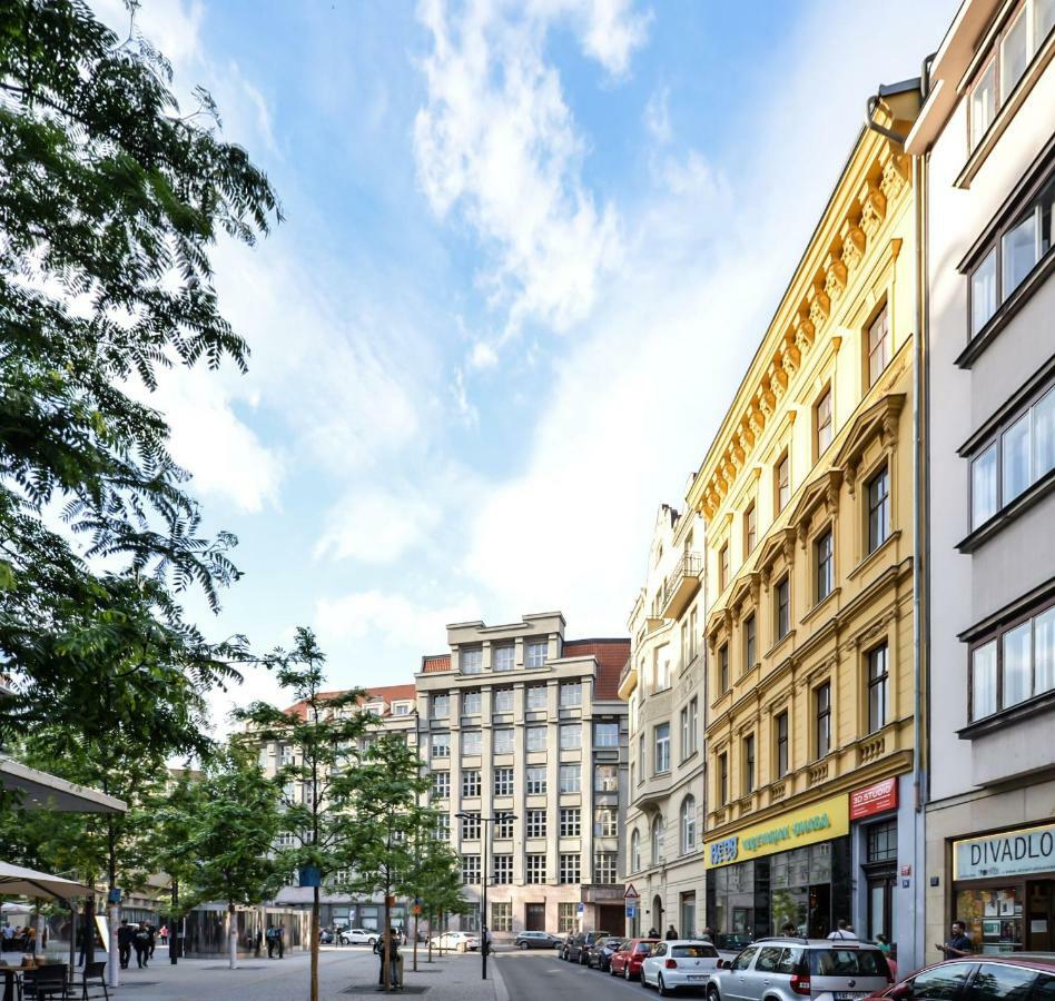 Kafka'S Head Apartment Prag Exterior foto